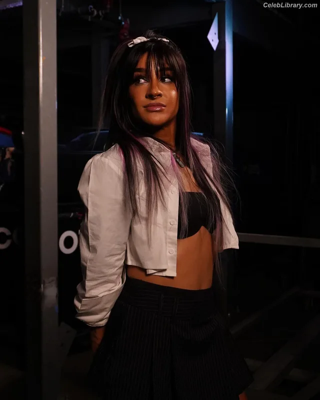 Dakota Kai photo 2 of 602