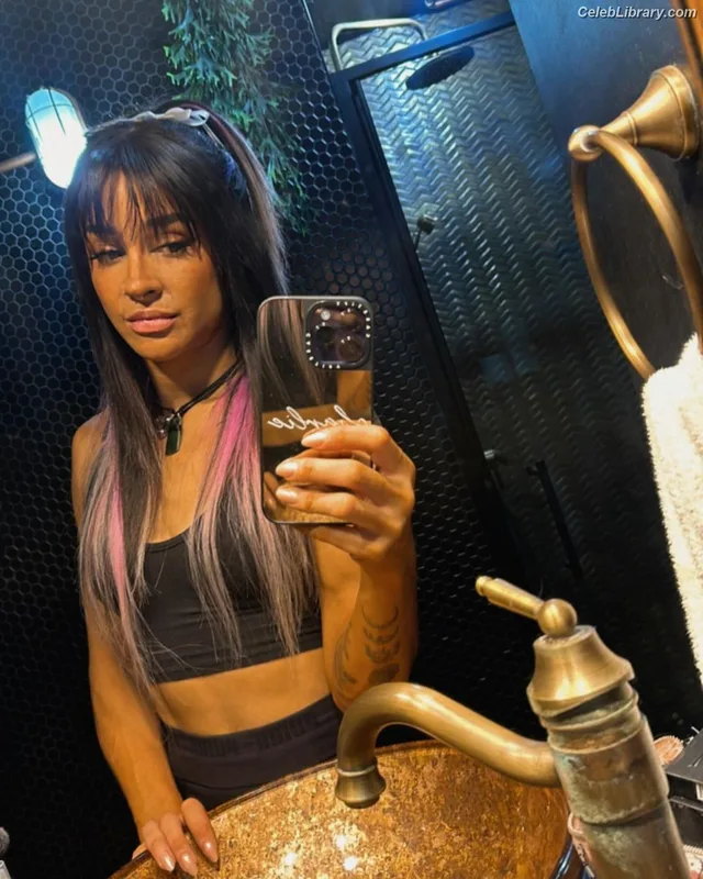 Dakota Kai photo 23 of 602
