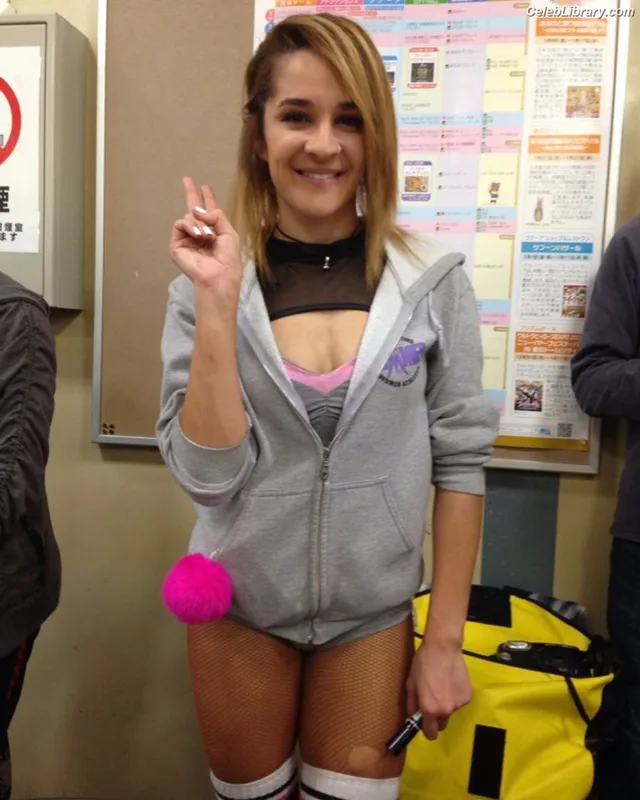 Dakota Kai photo 19 of 602