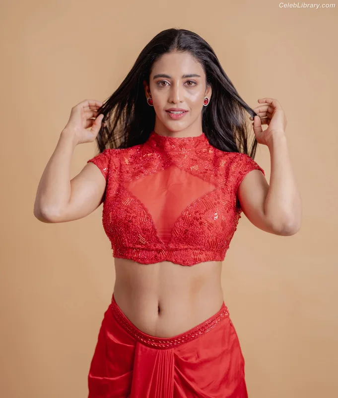 Daksha Nagarkar photo 8 of 72