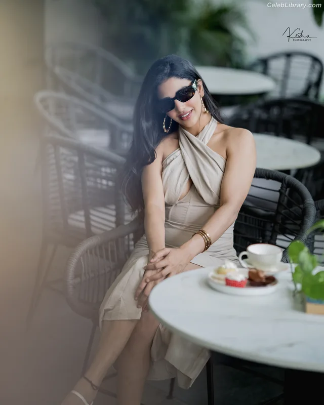 Daksha Nagarkar photo 23 of 72