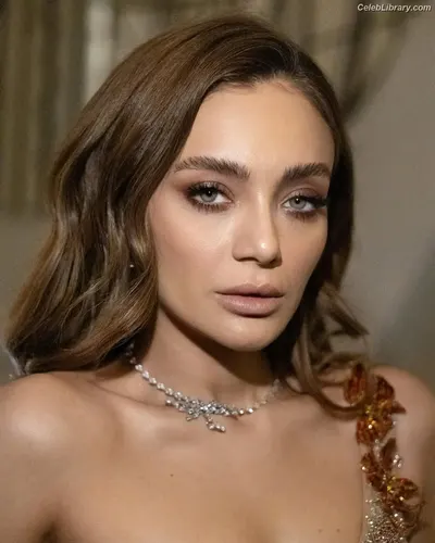 Damla Sönmez