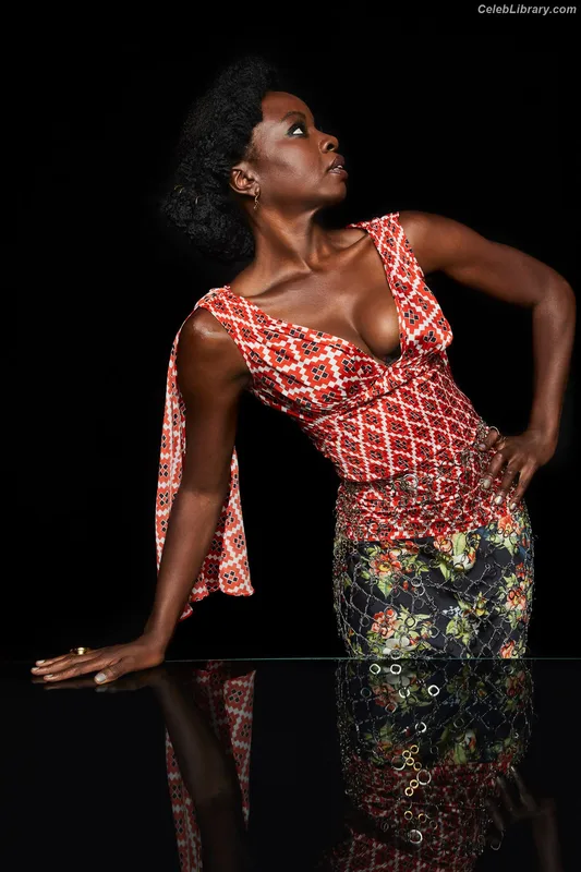 Danai Gurira photo 19 of 100