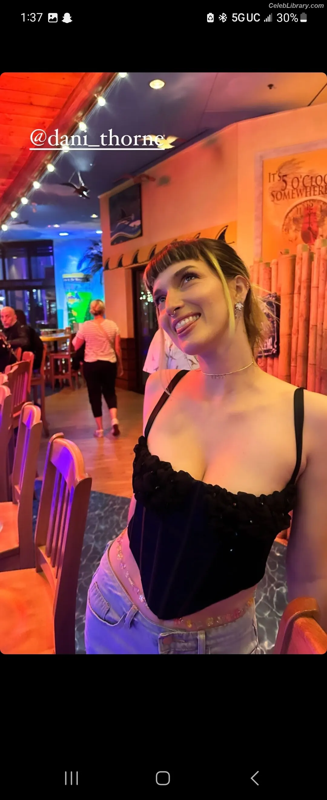 Dani Thorne photo 1 of 910