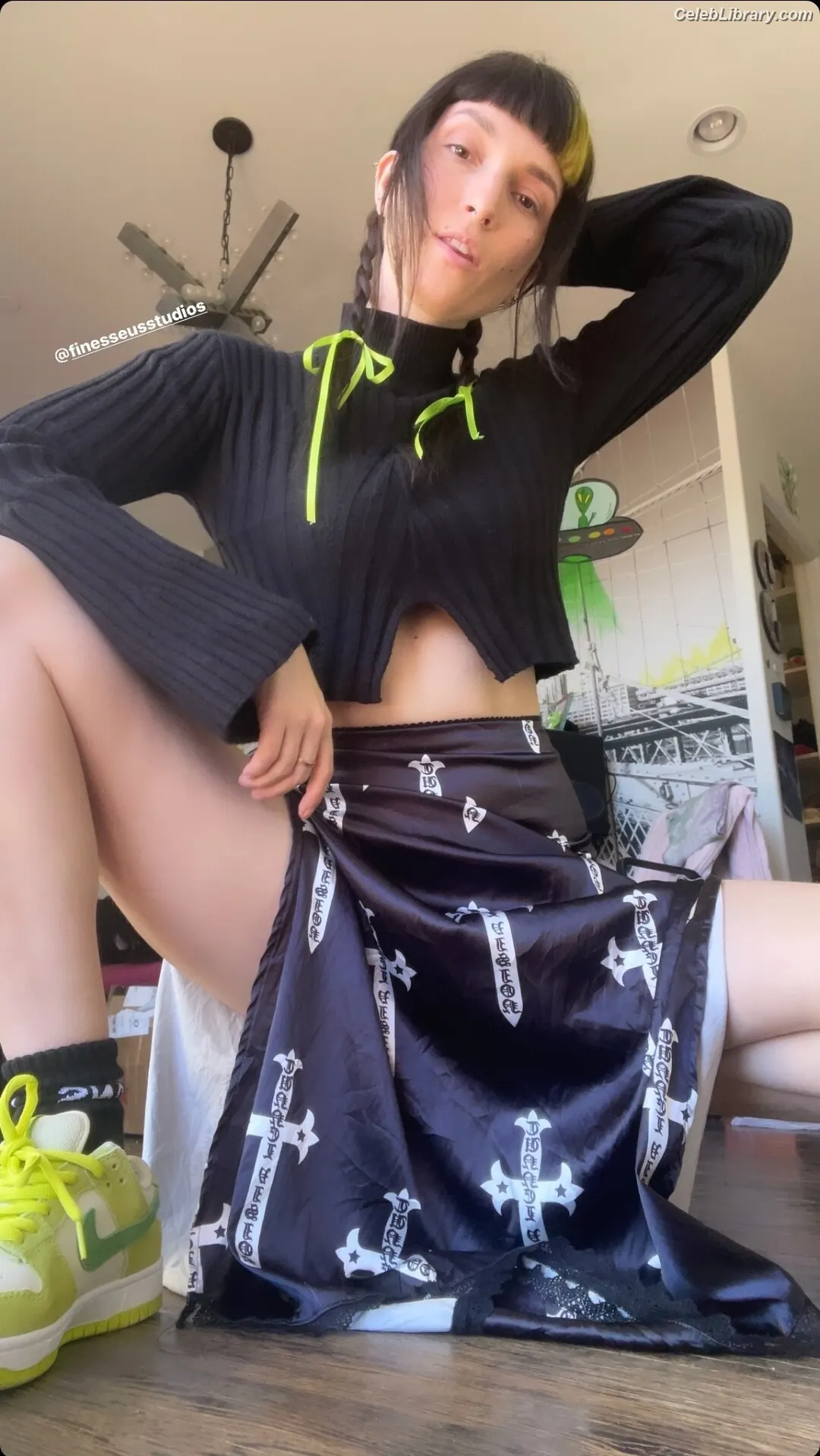 Dani Thorne photo 9 of 910