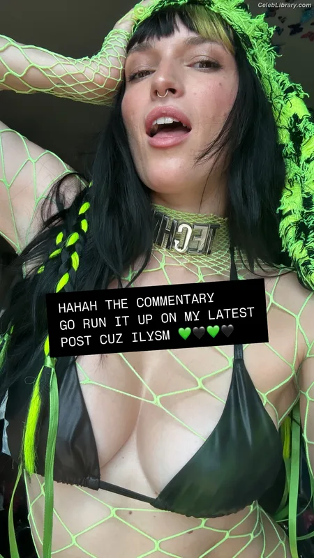 Dani Thorne photo 17 of 911