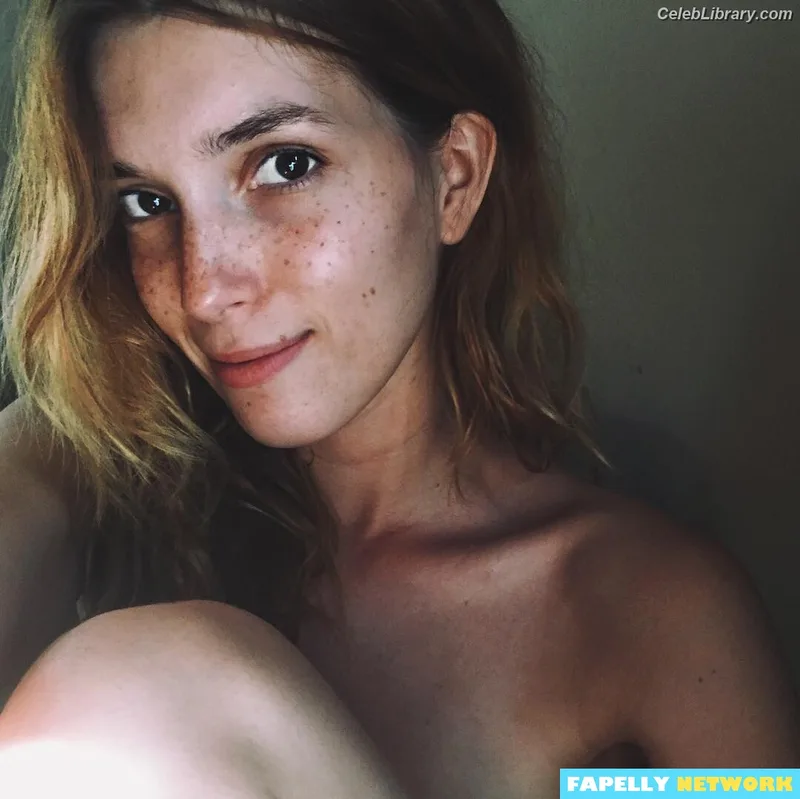 Dani Thorne photo 6 of 911