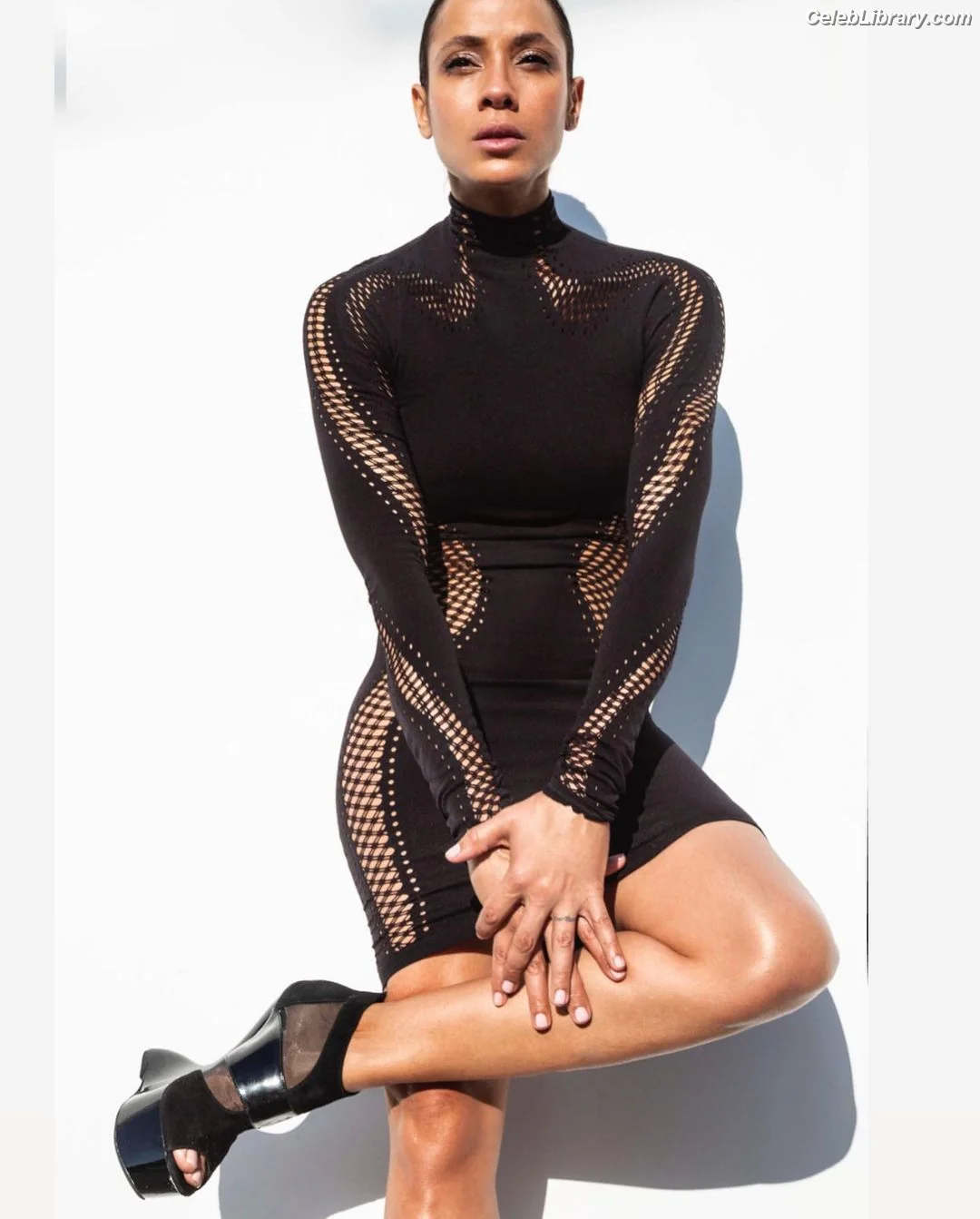 Dania Ramirez photo 8 of 170