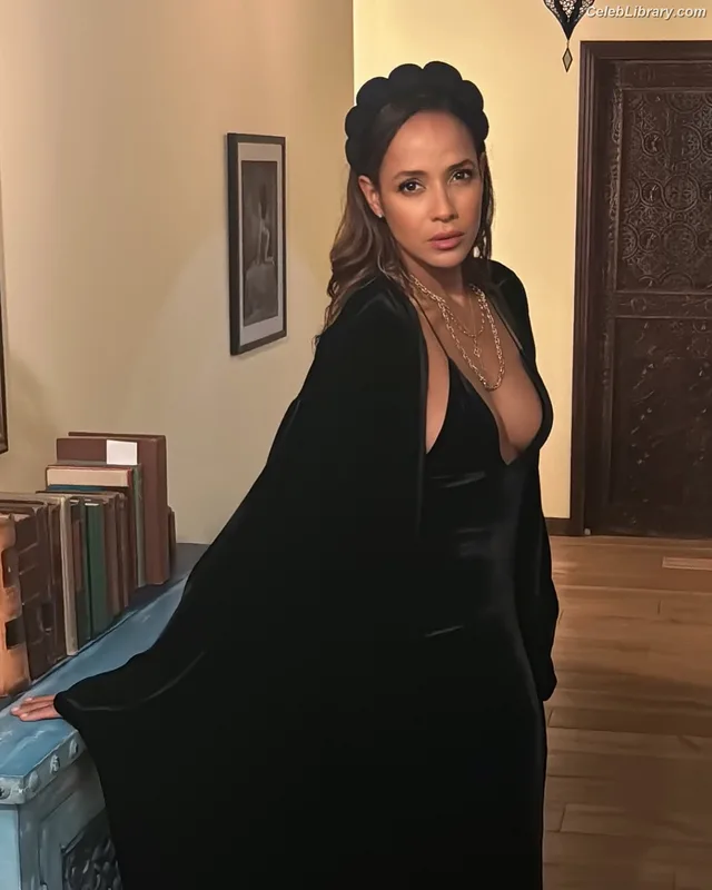 Dania Ramirez photo 16 of 171