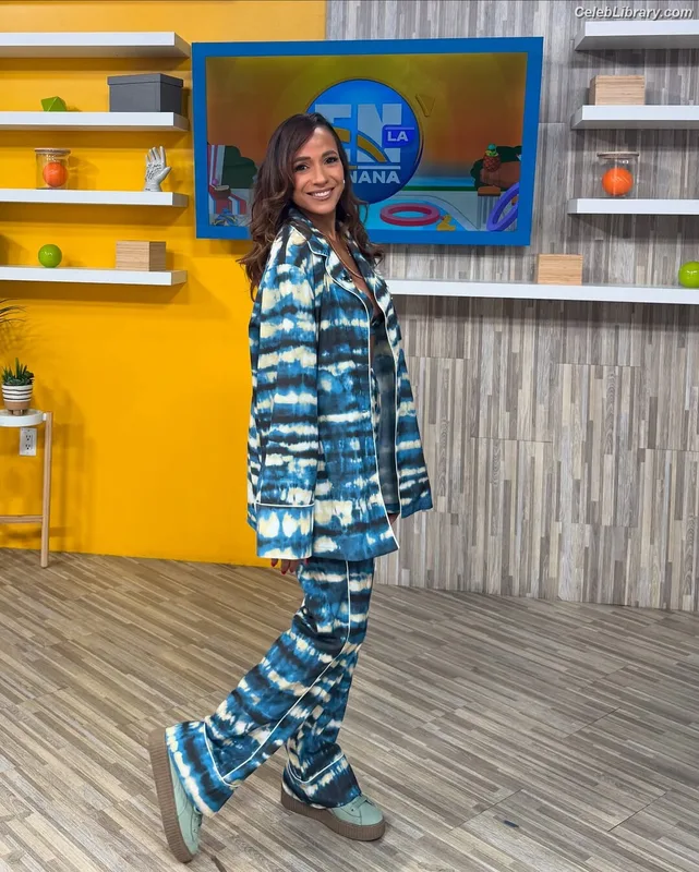 Dania Ramirez photo 21 of 171