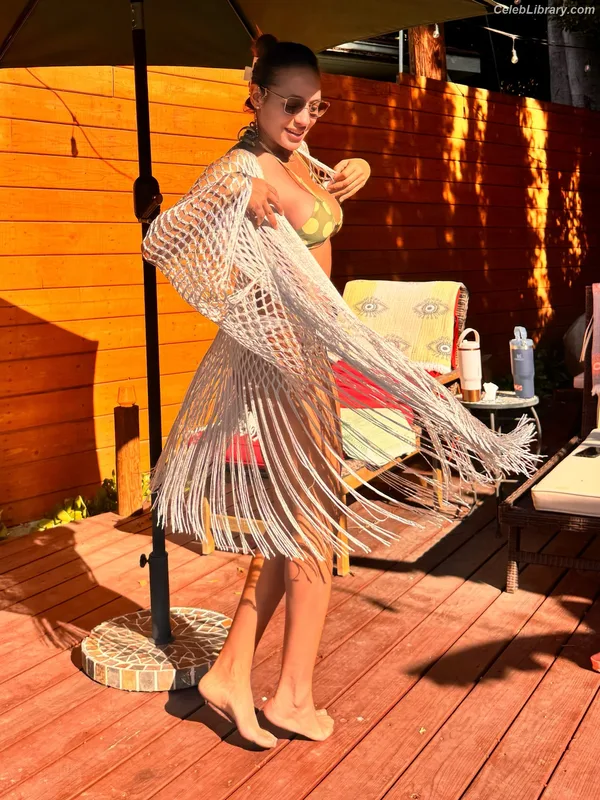 Dania Ramirez photo 3 of 171