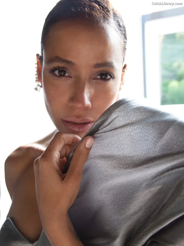 Dania Ramirez photo 22 of 171