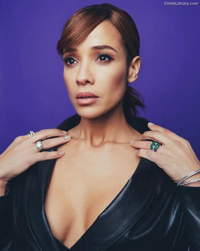 Dania Ramirez photo 24 of 171