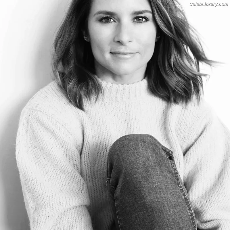 Danica Patrick photo 23 of 378