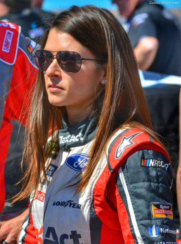 Danica Patrick photo 7 of 378