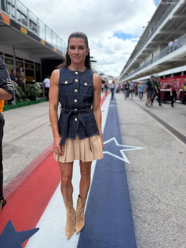 Danica Patrick photo 22 of 378