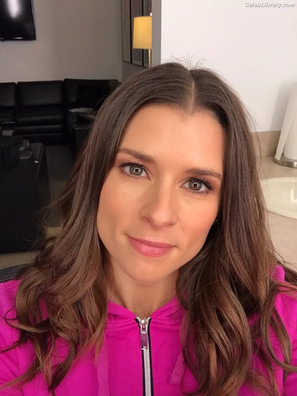 Danica Patrick photo 22 of 378