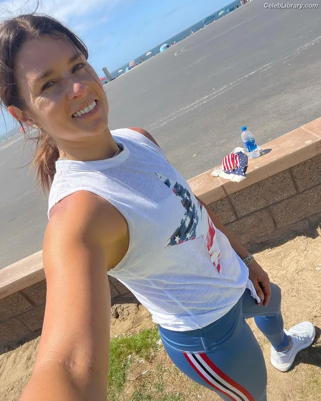 Danica Patrick photo 24 of 378