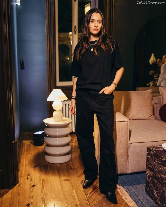 Daniela Melchior photo 3 of 692