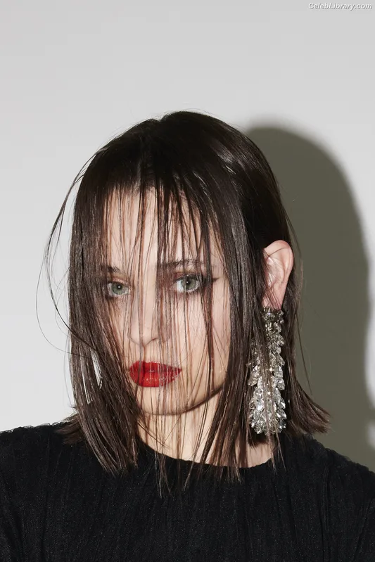 Daniela Melchior photo 2 of 692