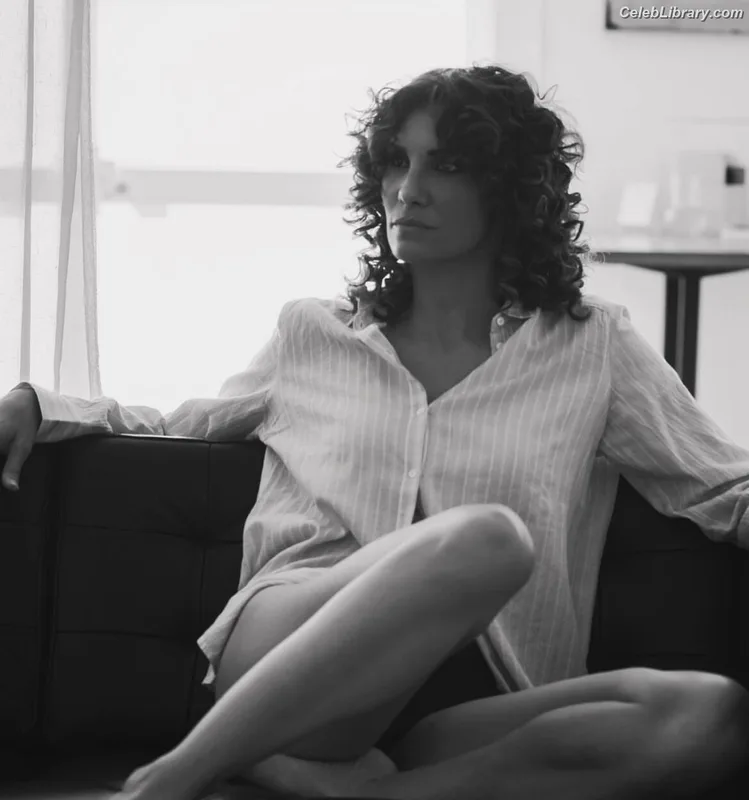 Daniela Ruah photo 22 of 110