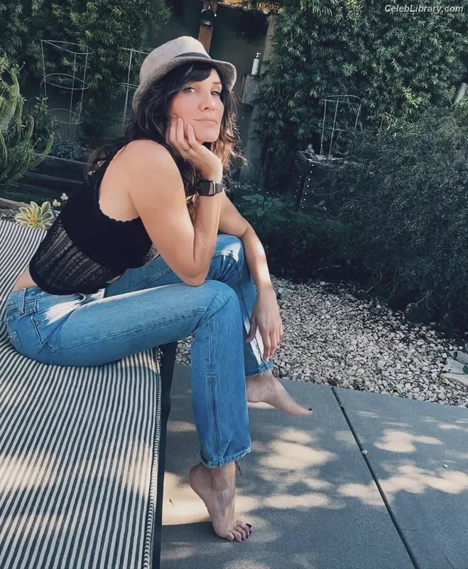 Daniela Ruah photo 6 of 110