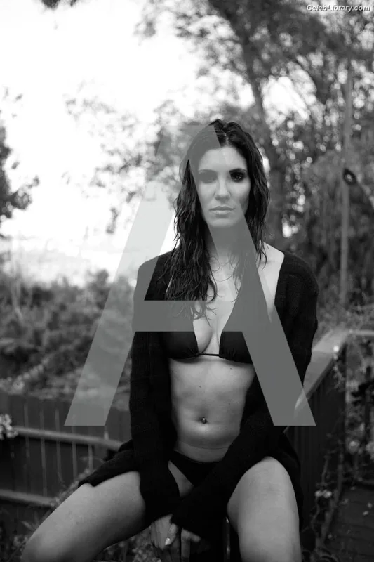 Daniela Ruah photo 9 of 110