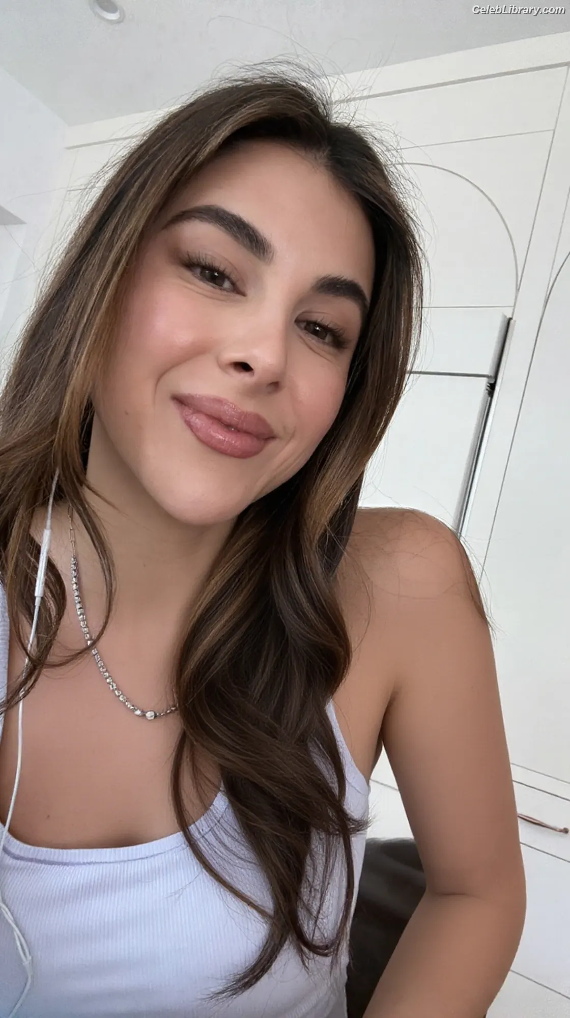 Daniella Monet photo 12 of 54