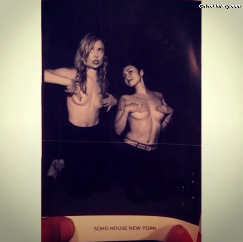 Daniella Pineda photo 8 of 95