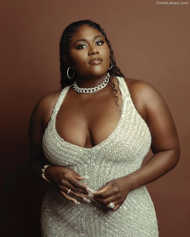 Danielle Brooks photo 10 of 70