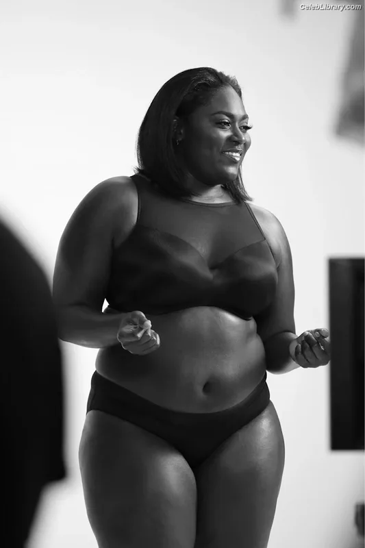 Danielle Brooks photo 21 of 70