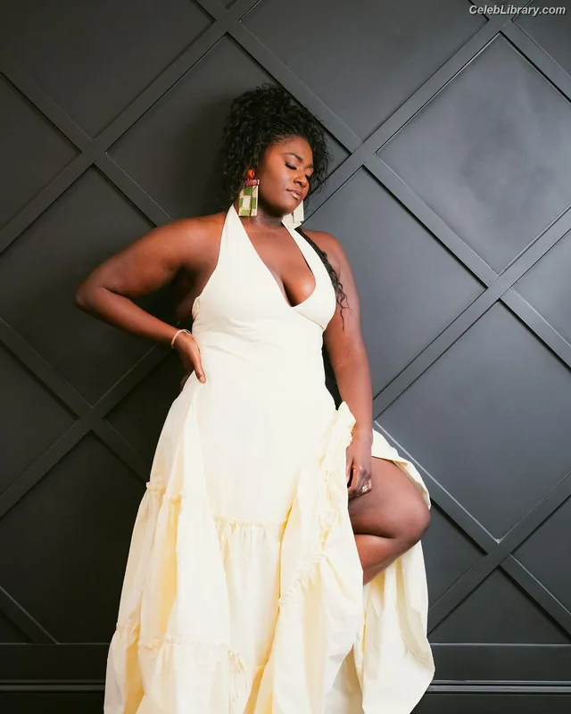 Danielle Brooks photo 4 of 70
