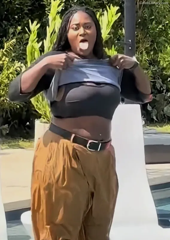 Danielle Brooks photo 23 of 70