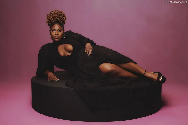 Danielle Brooks photo 11 of 70