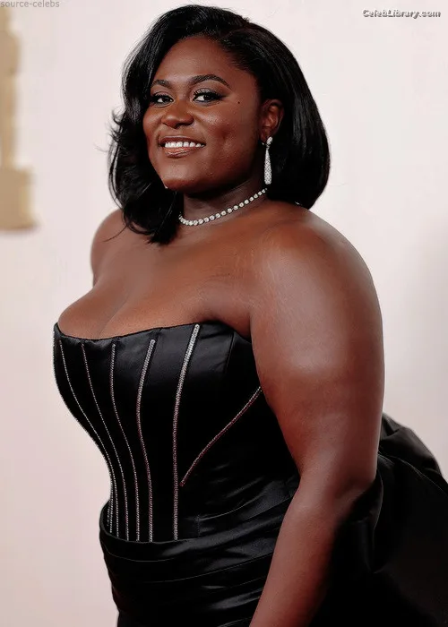 Danielle Brooks photo 20 of 70