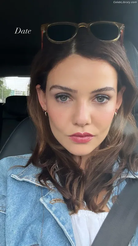 Danielle Campbell photo 2 of 11