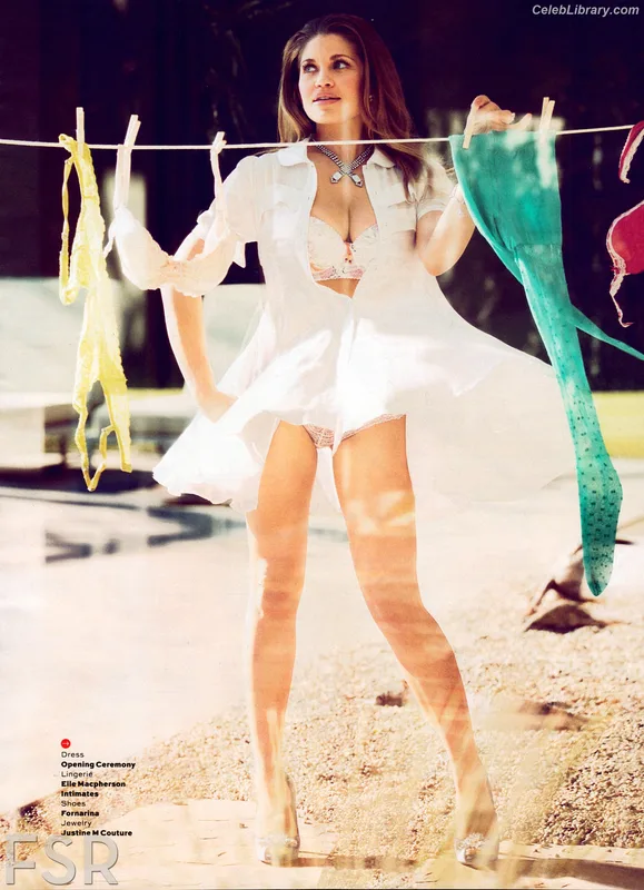 Danielle Fishel photo 6 of 79