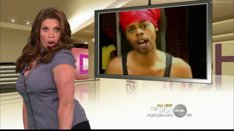 Danielle Fishel photo 16 of 79