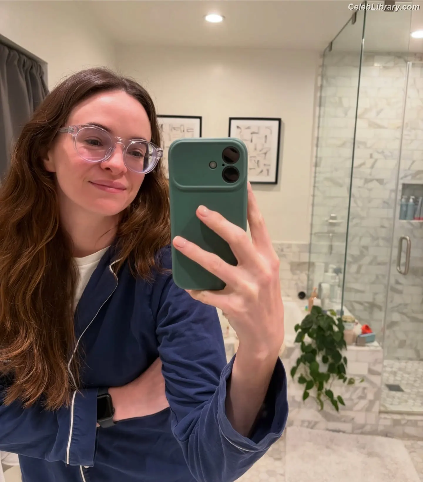 Danielle Panabaker photo 14 of 578