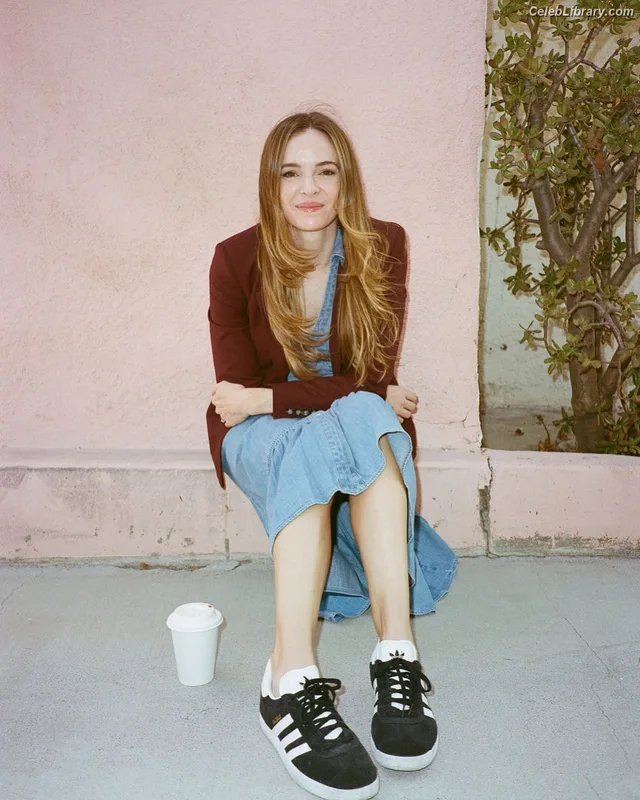 Danielle Panabaker photo 13 of 578
