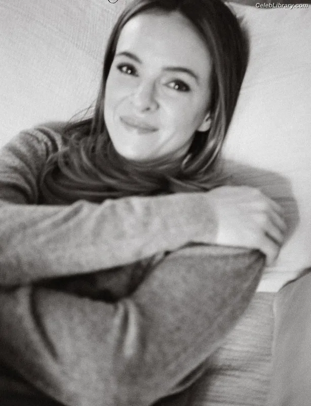 Danielle Panabaker photo 4 of 578