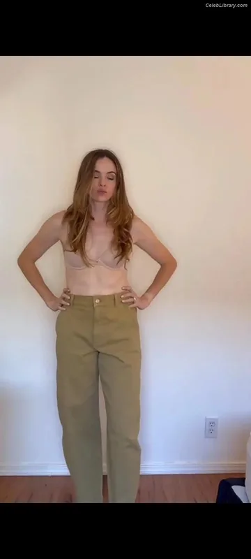 Danielle Panabaker photo 18 of 578