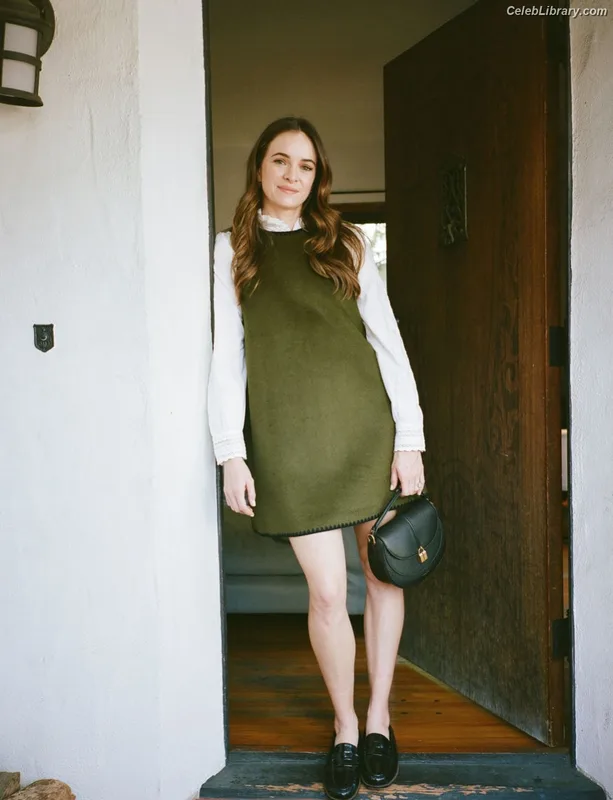 Danielle Panabaker photo 7 of 578