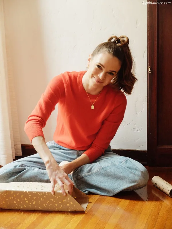 Danielle Panabaker photo 14 of 578