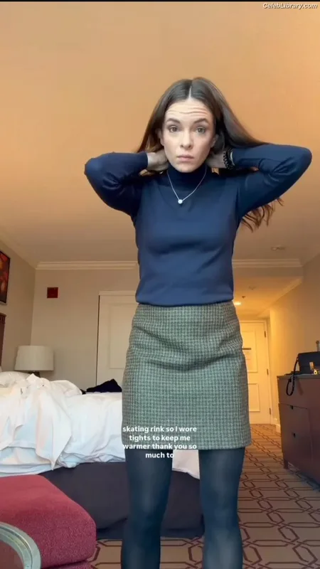 Danielle Panabaker photo 14 of 578