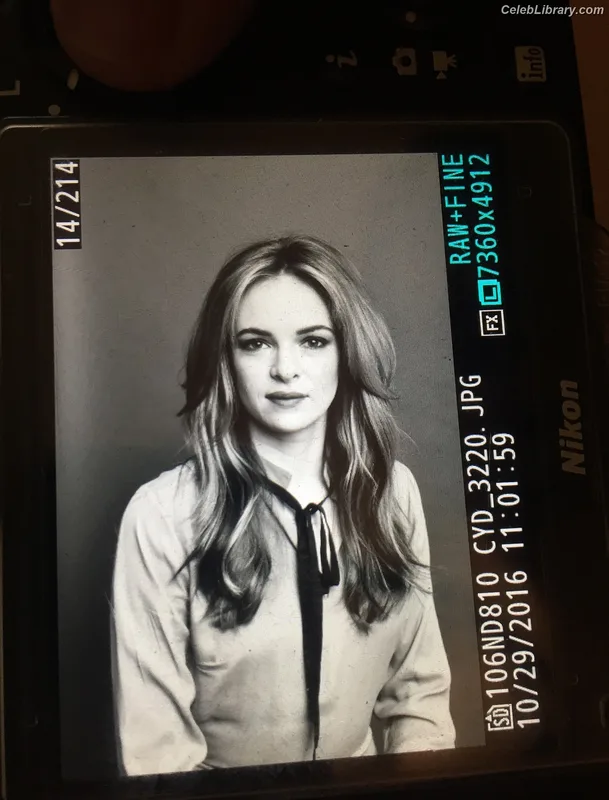 Danielle Panabaker photo 17 of 578