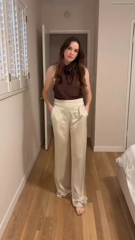 Danielle Panabaker photo 23 of 578