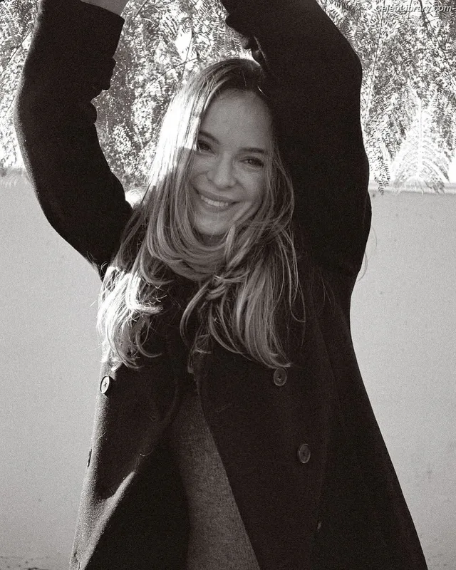 Danielle Panabaker photo 9 of 578