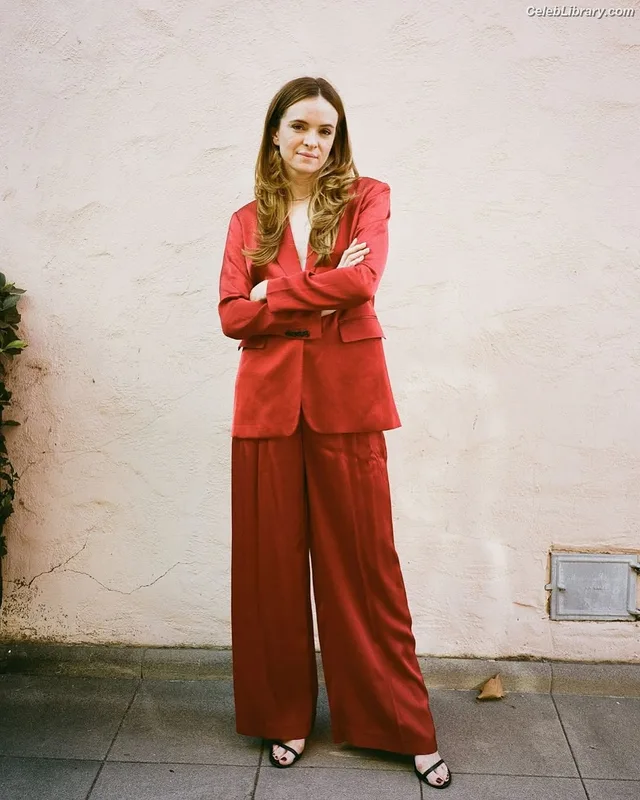 Danielle Panabaker photo 11 of 578