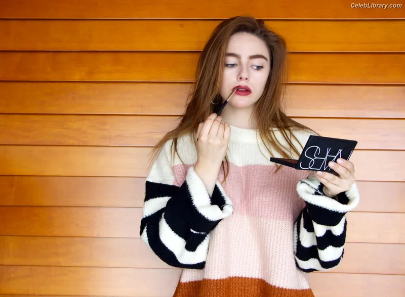 Danielle Rose Russell photo 15 of 52